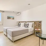빌라 Mikon Luxury Alikí