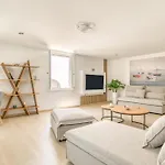 빌라 Mikon Luxury Alikí