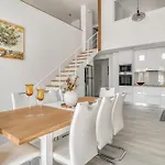 Mikon Luxury Alikí