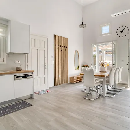 Mikon Luxury * Alikí